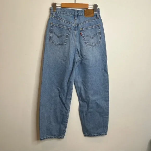 Levi's Balloon Leg Jeans Light Wash 85314-0010 - Picture 9 of 10